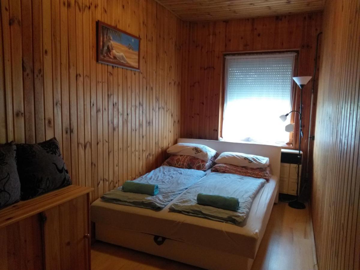 Poroszló Tavasz Nyaralo 빌라 외부 사진
